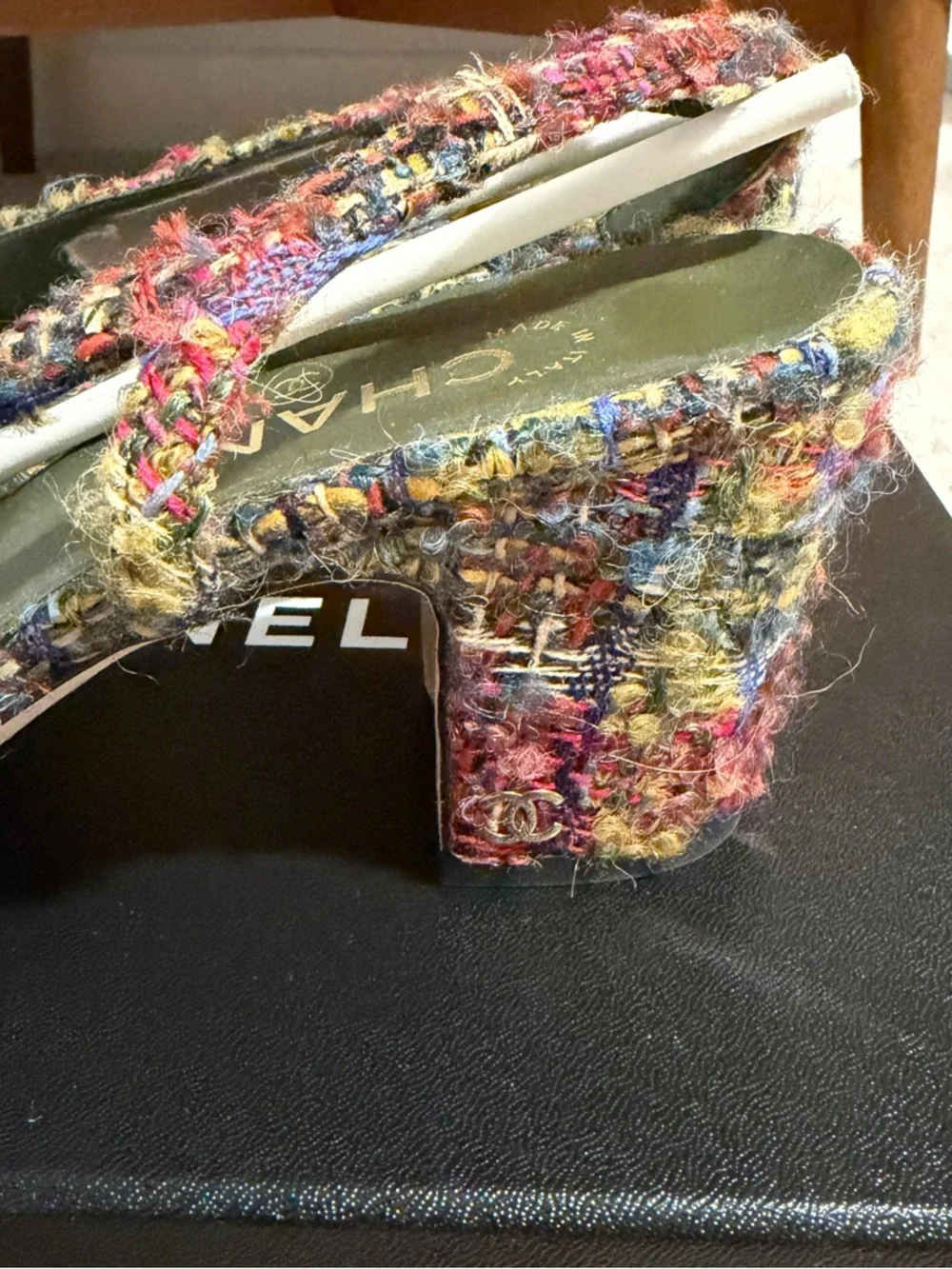 Chanel 22K Multicolor Tweed & Black Cap-Toe Slingbacks - Picture 5 of 8